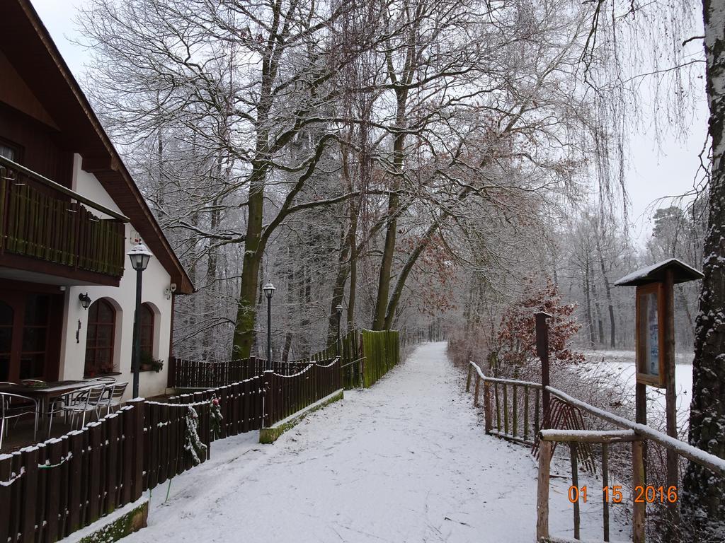 Lovecký hotel Jívák Loučeň Exterior foto