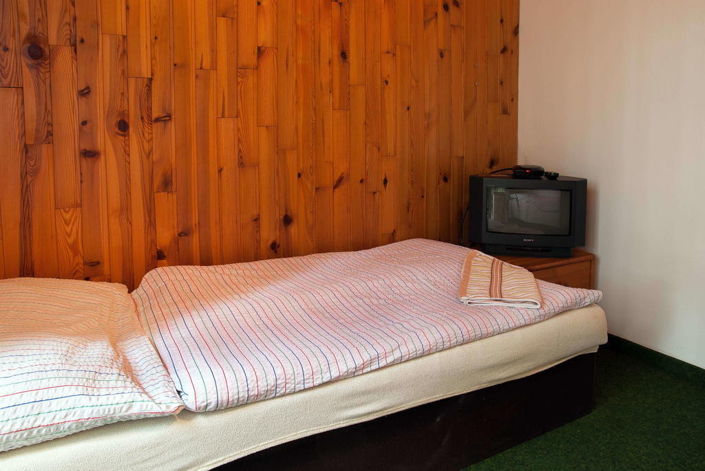 Lovecký hotel Jívák Loučeň Habitación foto